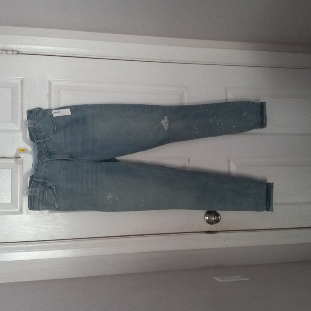 Old Navy Rockstar Super Skinny Jeans - Picture 4 of 4